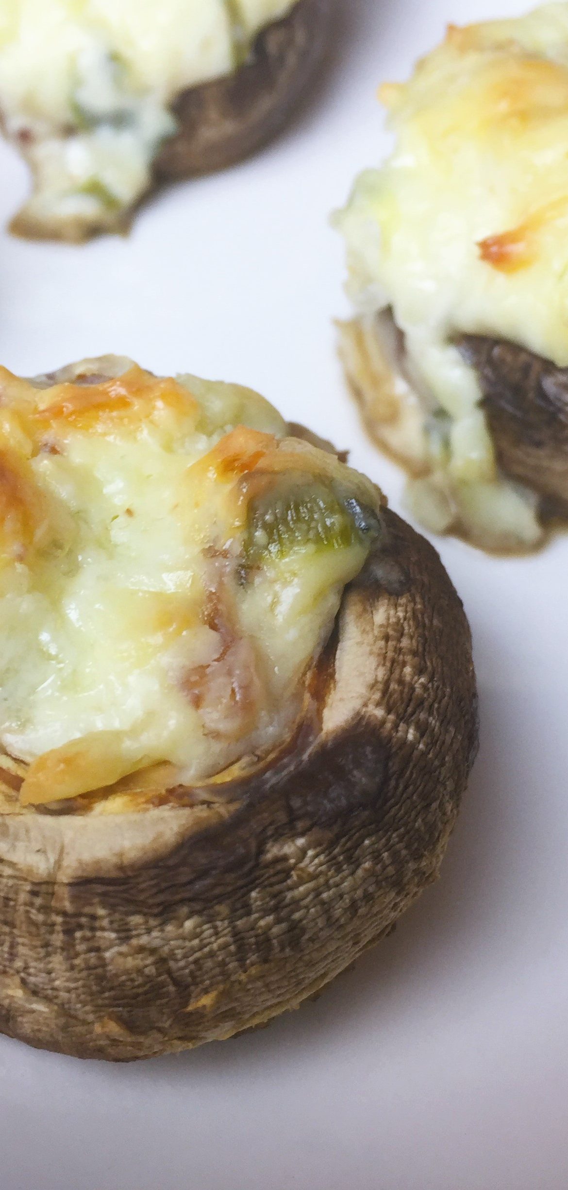Receta de Setas rellenas con queso y tocineta www.ensalpicadas.com