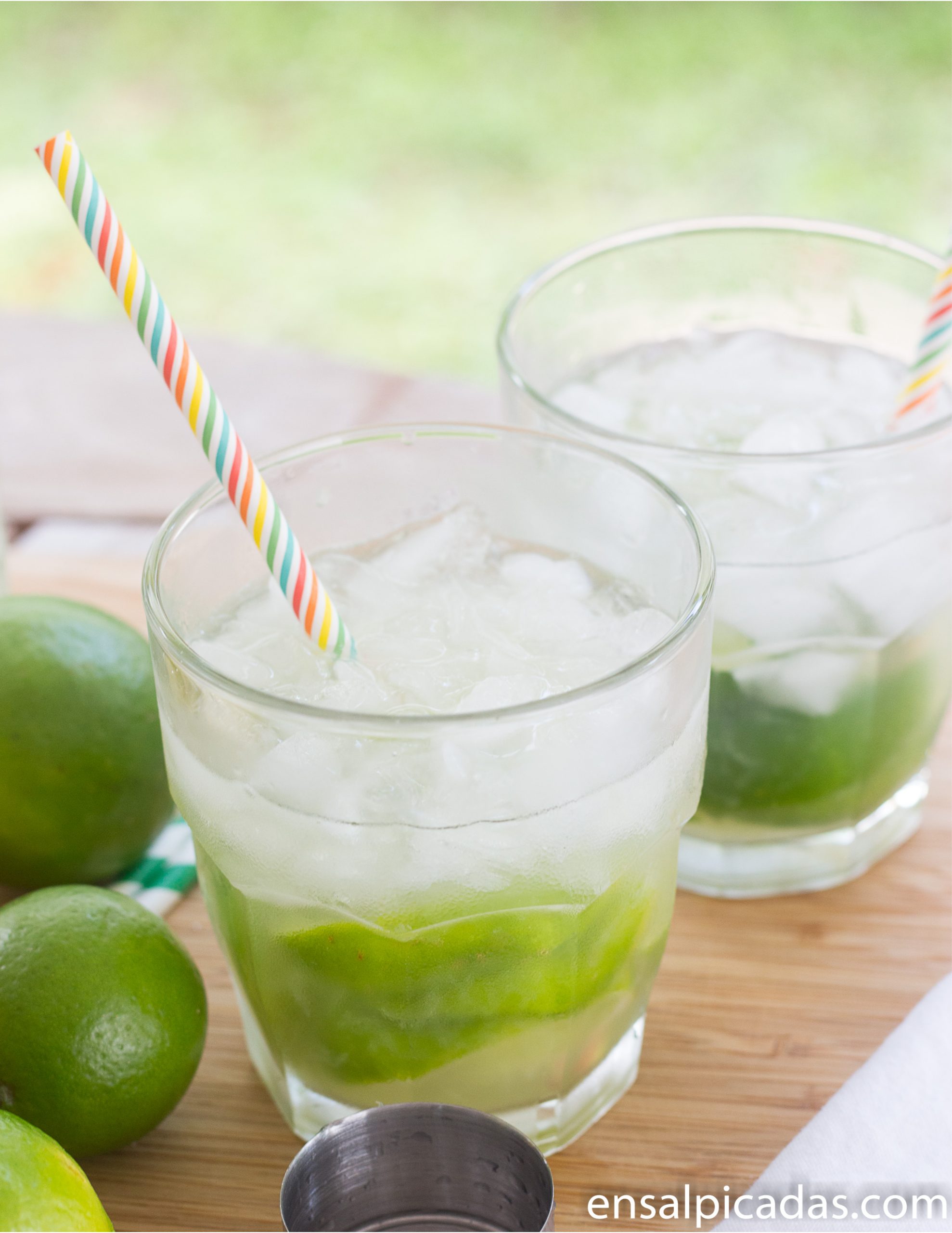 Coctel Refrescante Llamado Caipiroska – ENSALPICADAS Coctel Refrescante Llamado Caipiroska – ENSALPICADAS