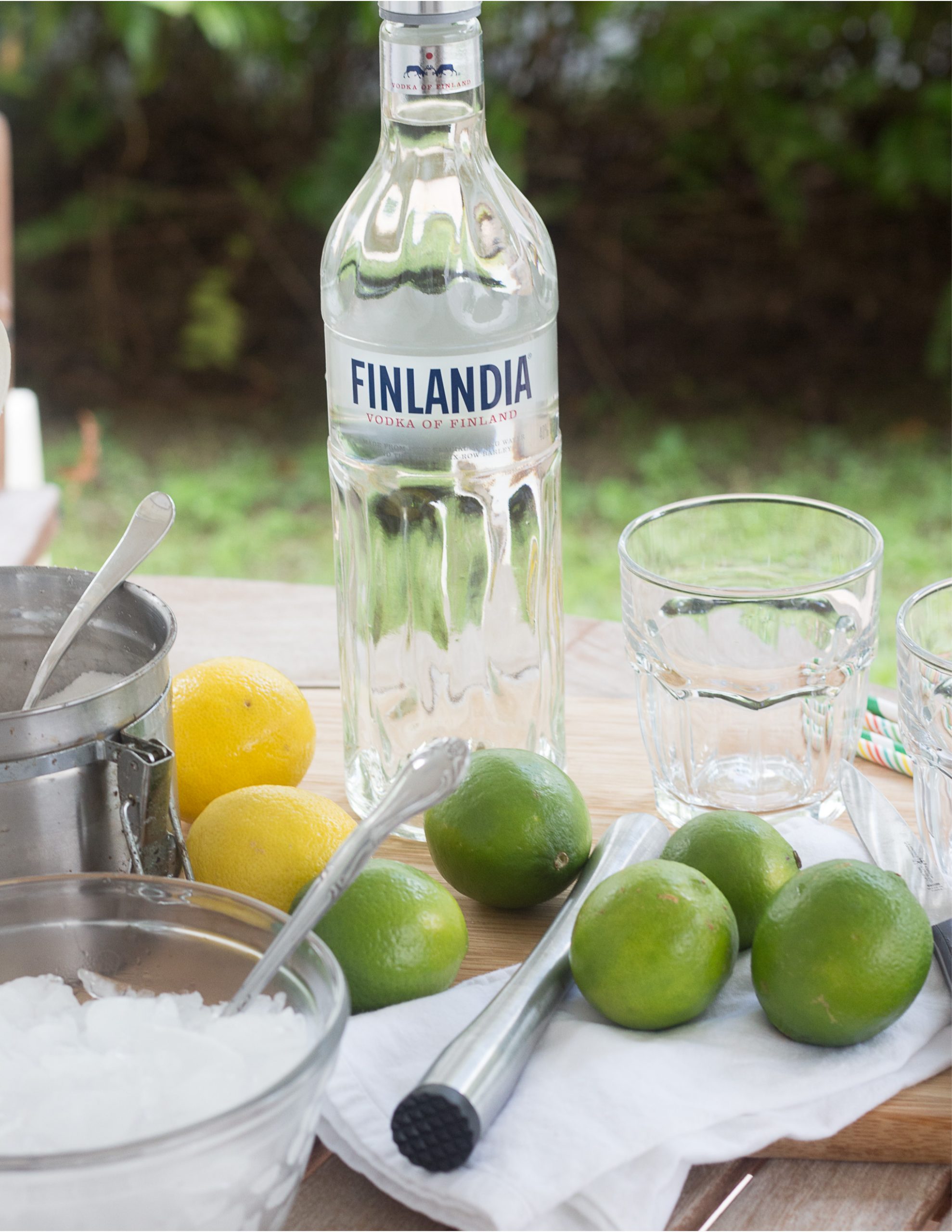 Coctel Refrescante Llamado Caipiroska – ENSALPICADAS Coctel Refrescante Llamado Caipiroska – ENSALPICADAS