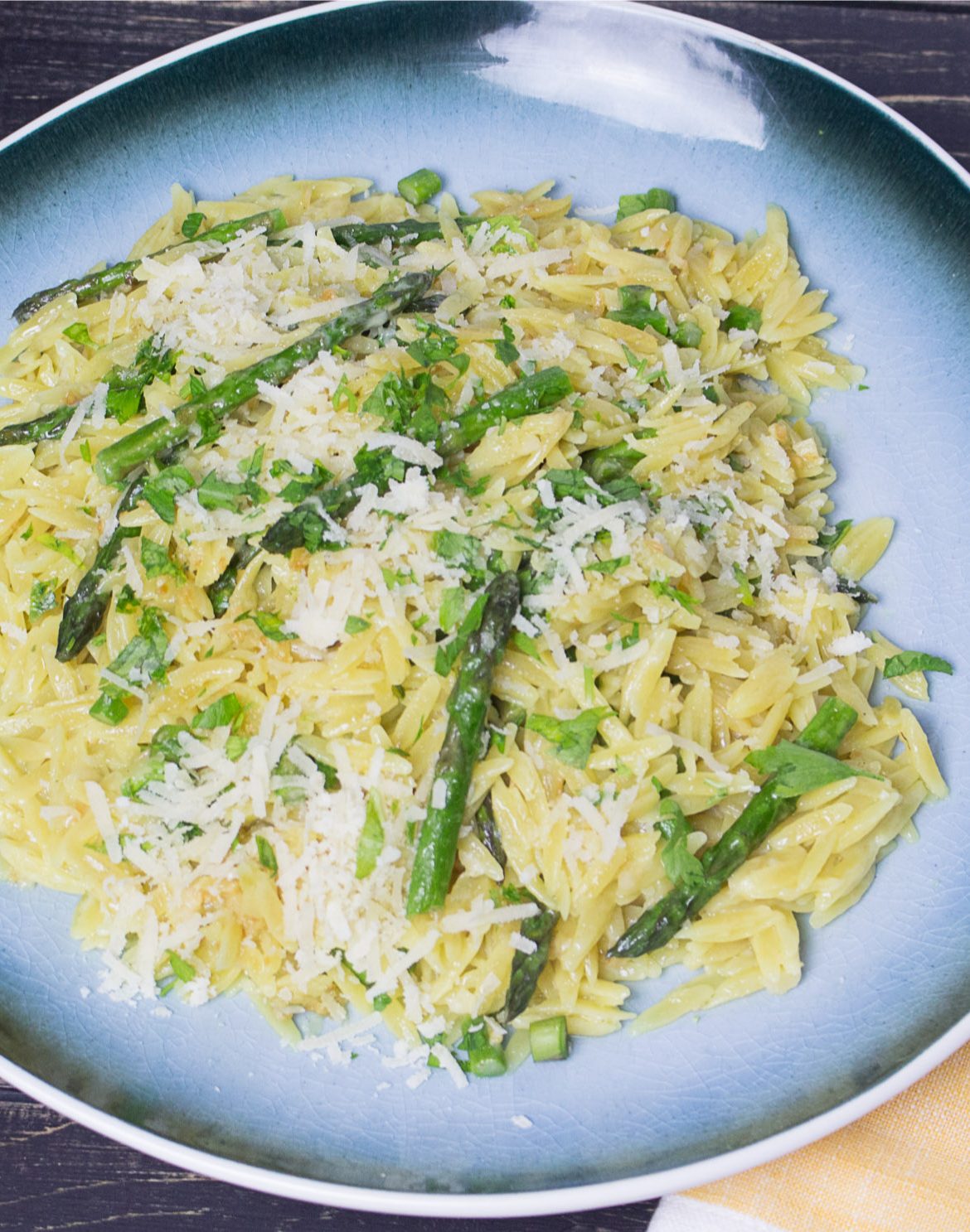 Receta de Pasta Orzo con Espárragos
