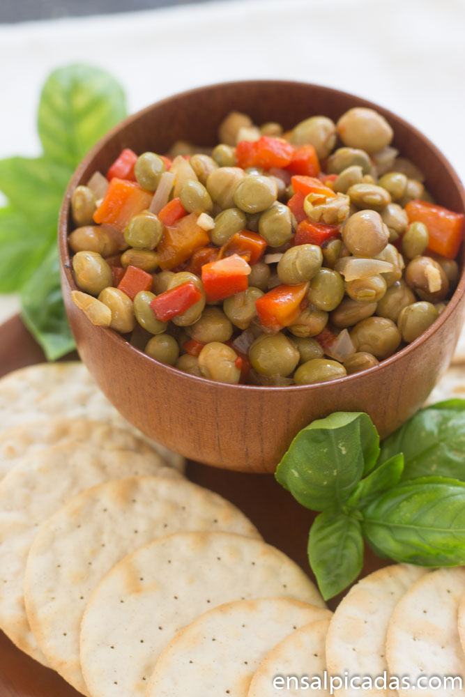 Receta de Dip o Ensalada de Gandules con Pimientos morrones en salsa peperonata.
