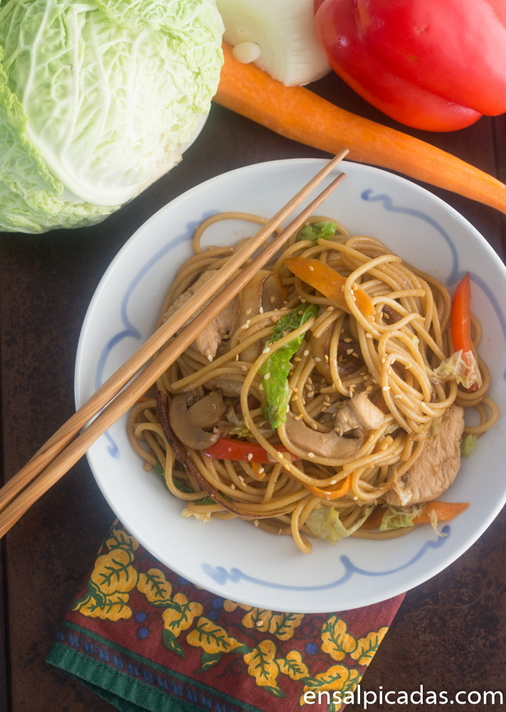 Receta de Lo Mein de Vegetales, carne o pollo