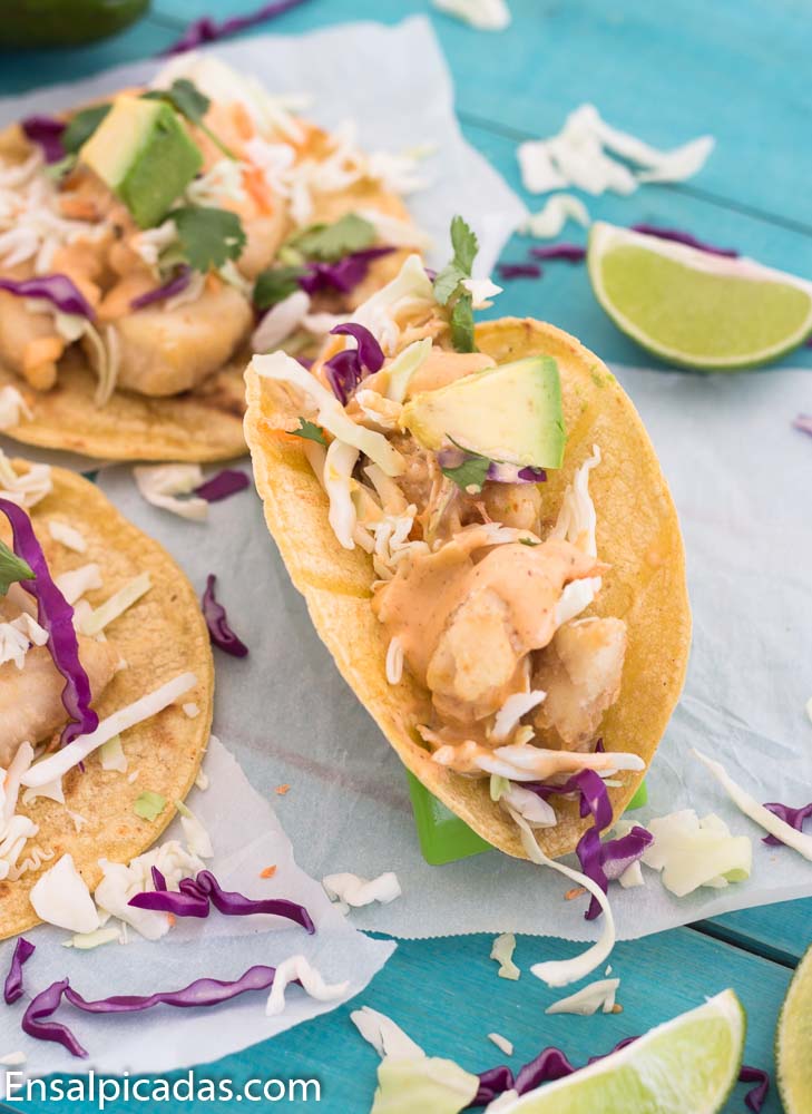 Receta de Tacos de Pescado Frito con Salsa Chili Mayo