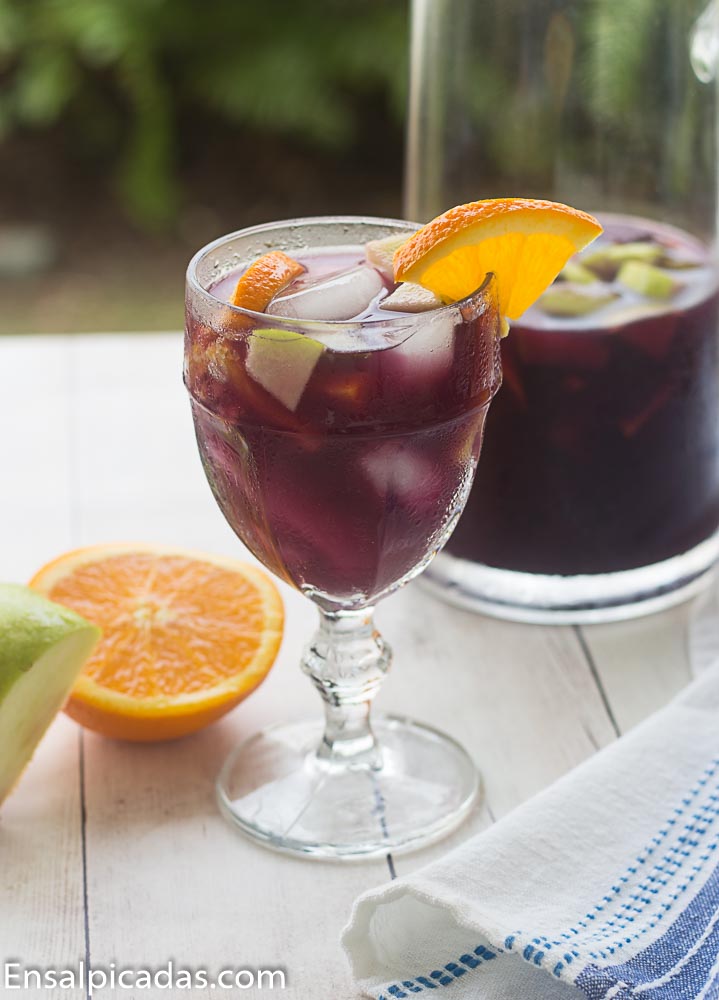 sangría de vino tinto