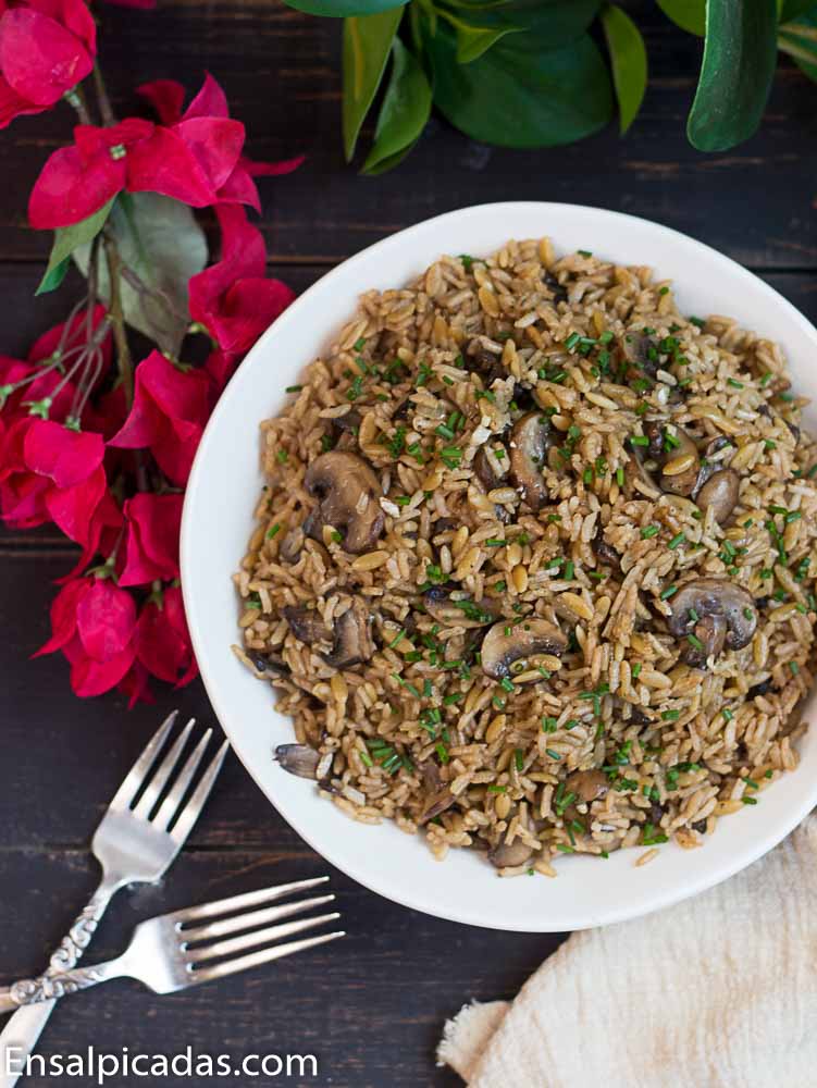 Receta de Arroz Pilaf con caldo de carne y setas